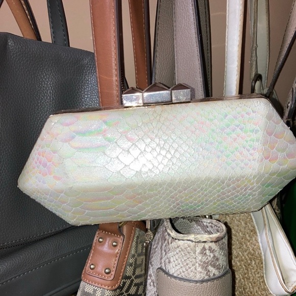 Caché snake print clutch - Picture 1 of 5